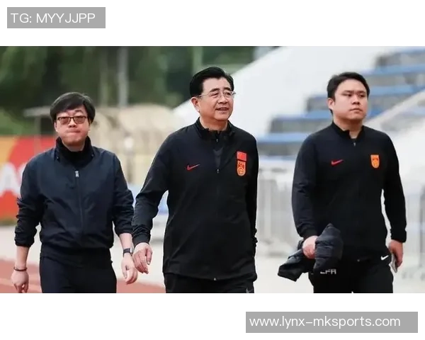 抵达北京，国足新帅就任？46岁名帅，屡次夺冠，年薪不超100万